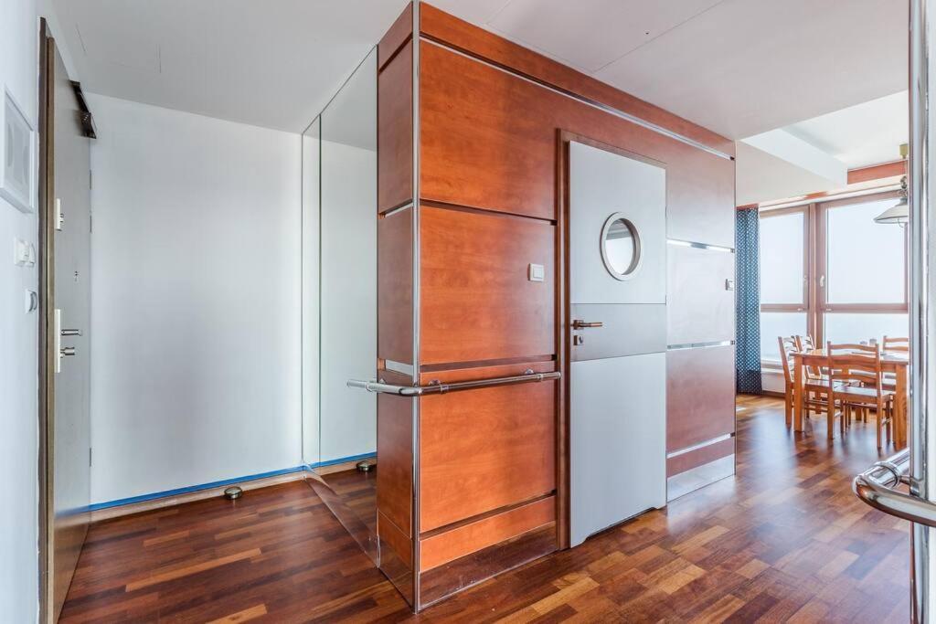 Golden Apartments An Hryniewickiego 6A Gdynia Eksteriør billede