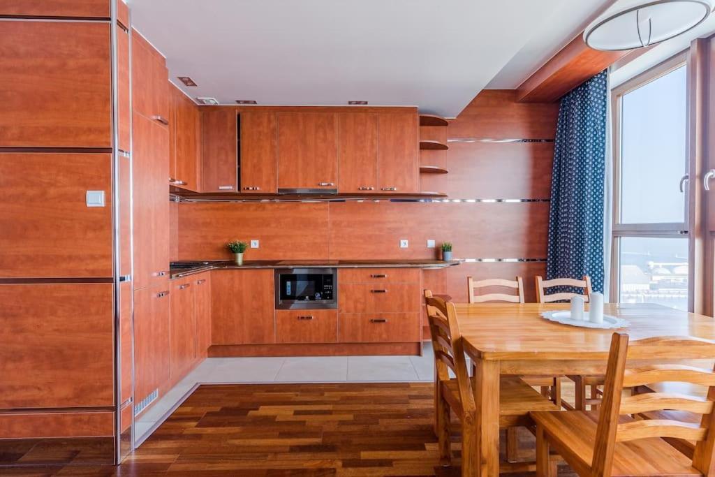 Golden Apartments An Hryniewickiego 6A Gdynia Eksteriør billede
